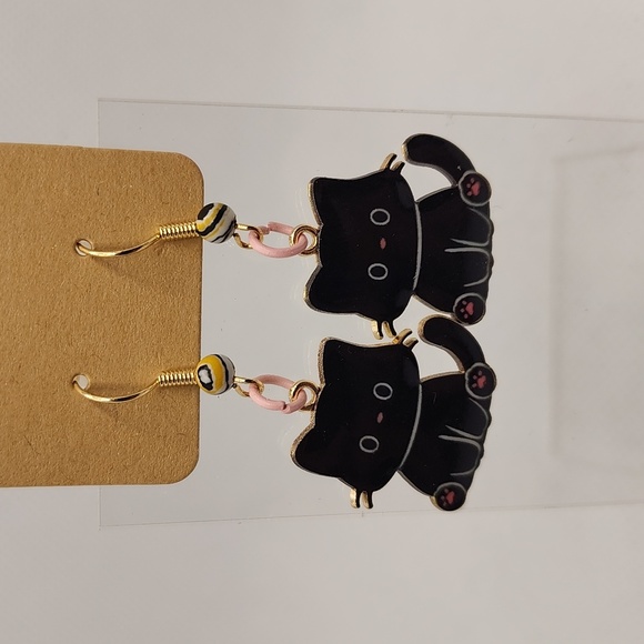 Cute Cat Earrings - Picture 3 of 4